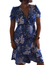 Load image into Gallery viewer, Nela tropical print wrap dress
